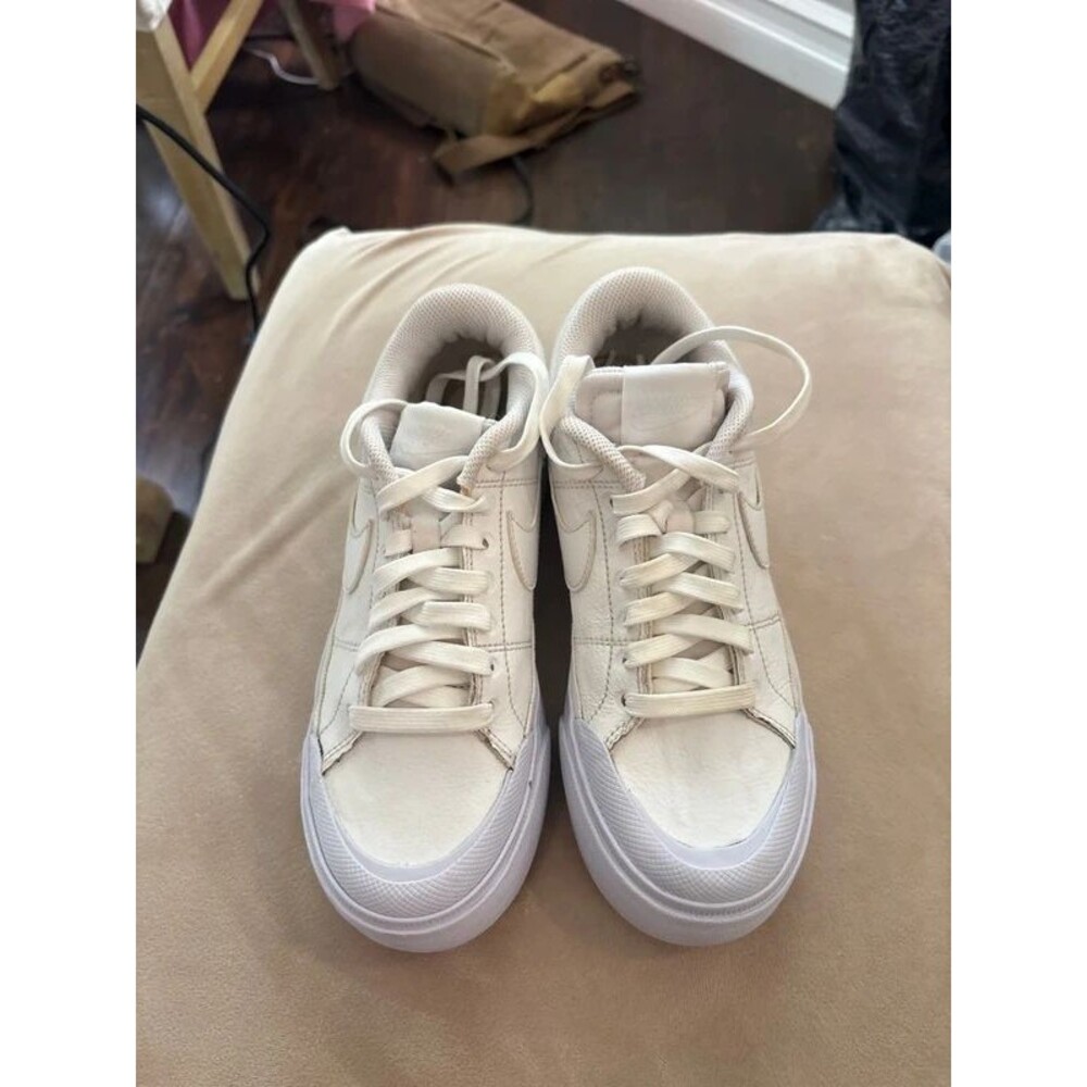 Women’s Nike court legacy shoes